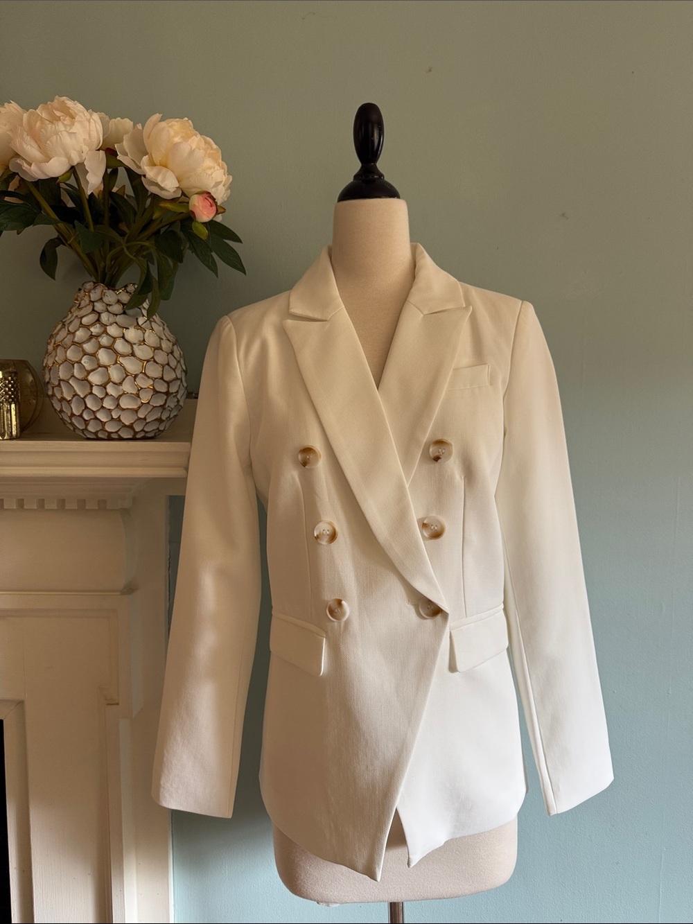 White Double-Breasted Women's Blazer - XS